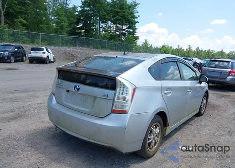 2011 Toyota Prius Two from USA, damaged, VIN JTDKN3DU2B0275557